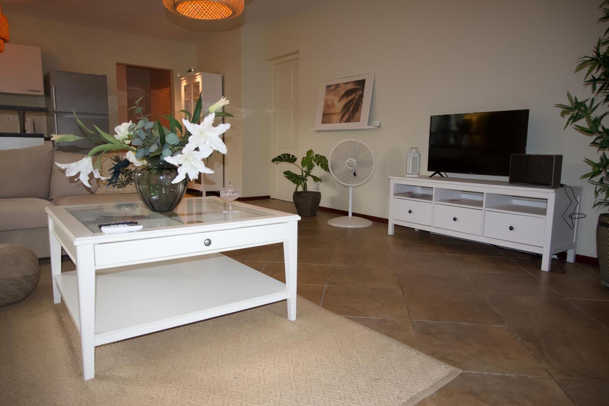 Luxury Appt For 6: Mesmerizing Spanish Water View Jan Thiel Eksteriør billede