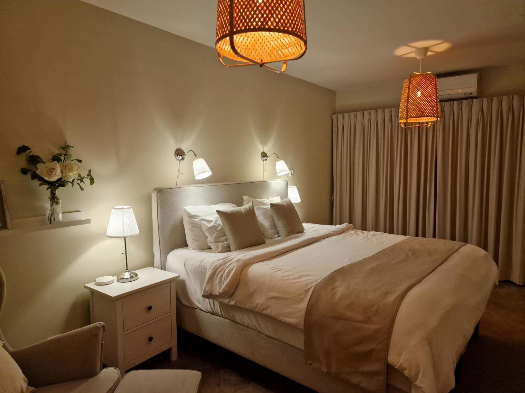 Luxury Appt For 6: Mesmerizing Spanish Water View Jan Thiel Eksteriør billede