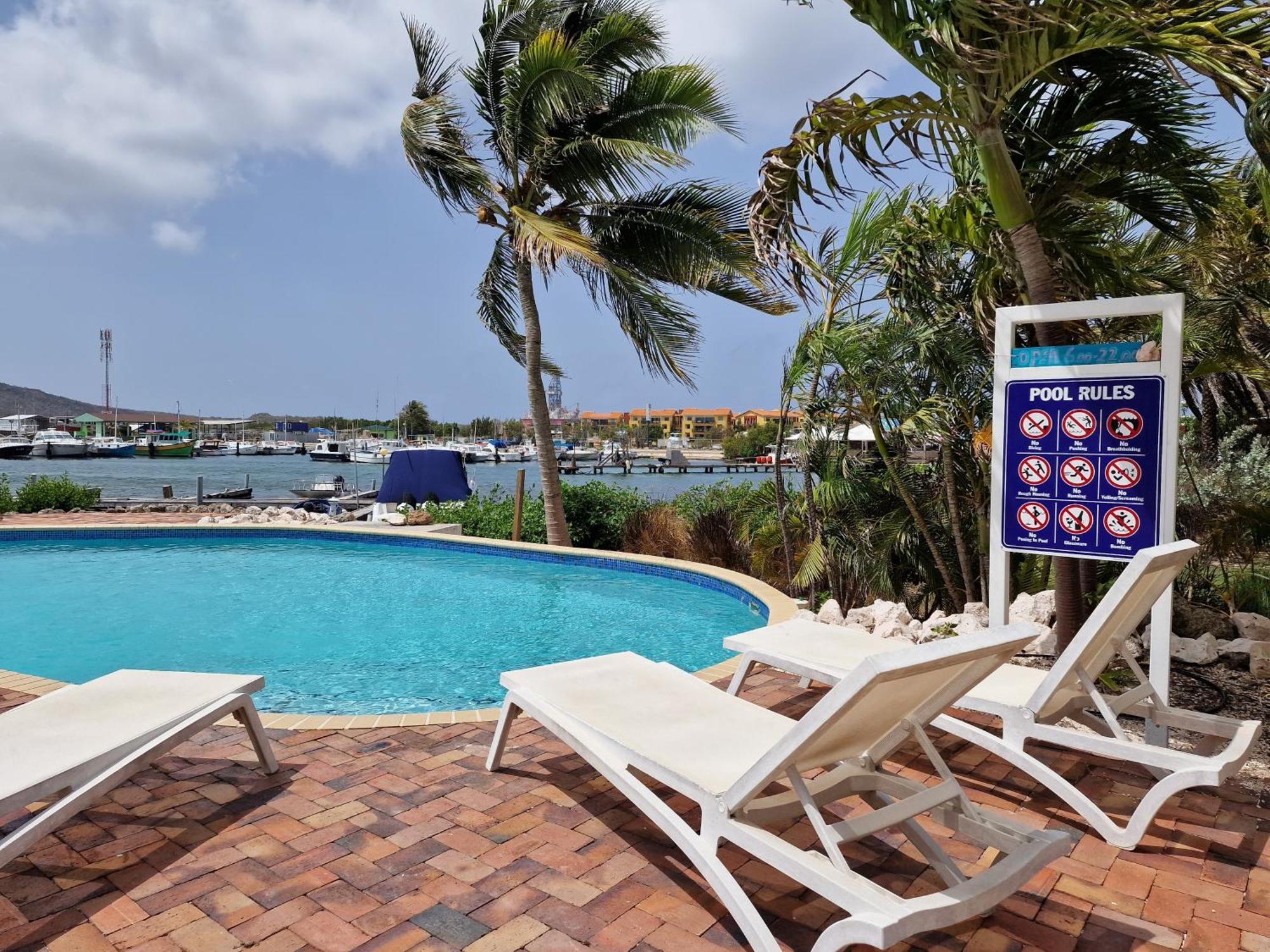 Luxury Appt For 6: Mesmerizing Spanish Water View Jan Thiel Eksteriør billede
